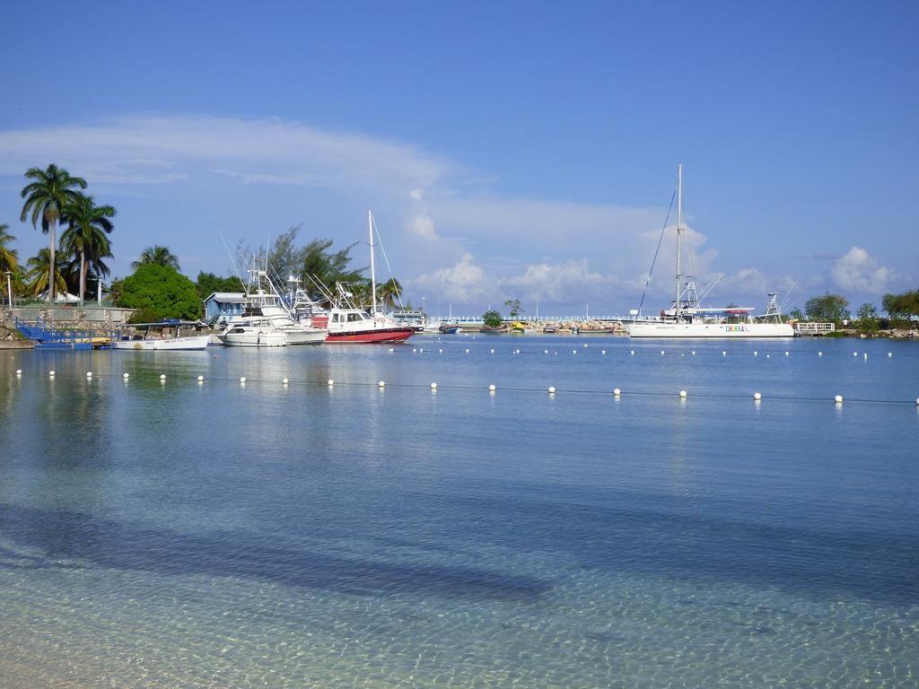 Beach One Bedroom Suite 13 Ocho Rios Kültér fotó
